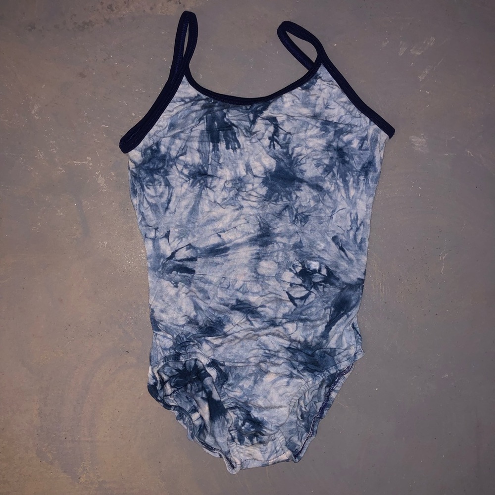 Tie Dye Salute Leo
